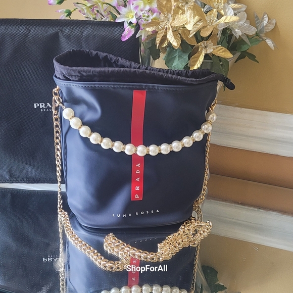 Prada - Picture 9 of 16